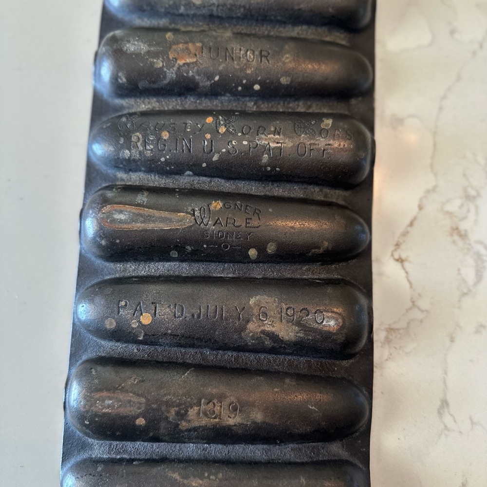 Wagner ware cast iron corncob